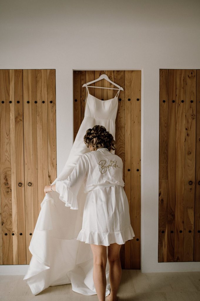 Bride getting ready for her ceremony in a private villa in Moraira